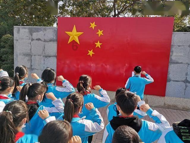 清明节什么时间扫墓最合适游戏画面