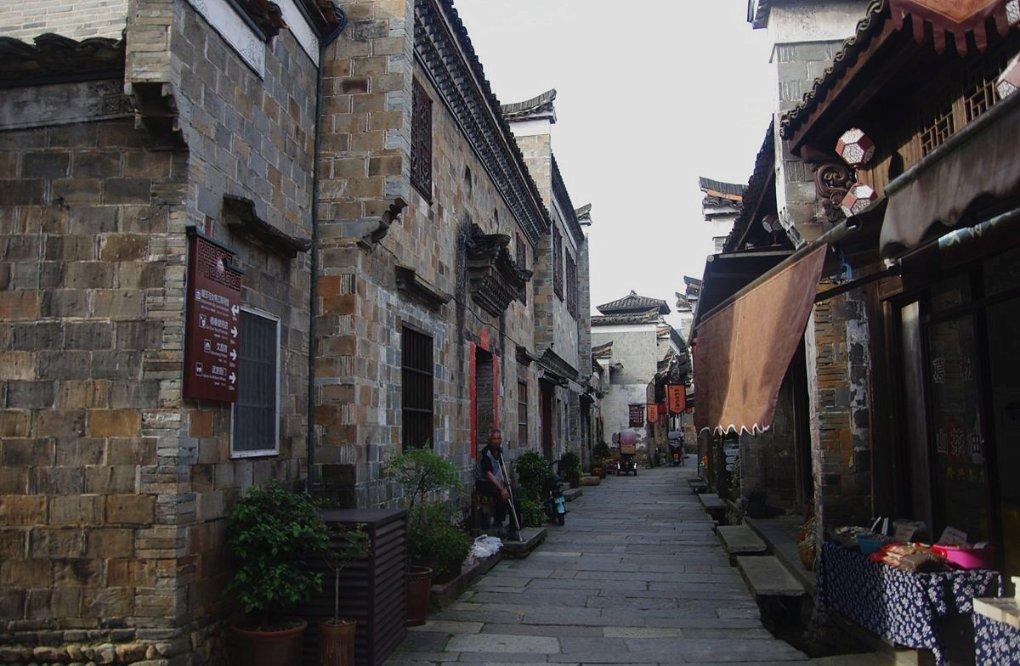 各项贷款余额超9万亿元!深圳人行“答卷”2023